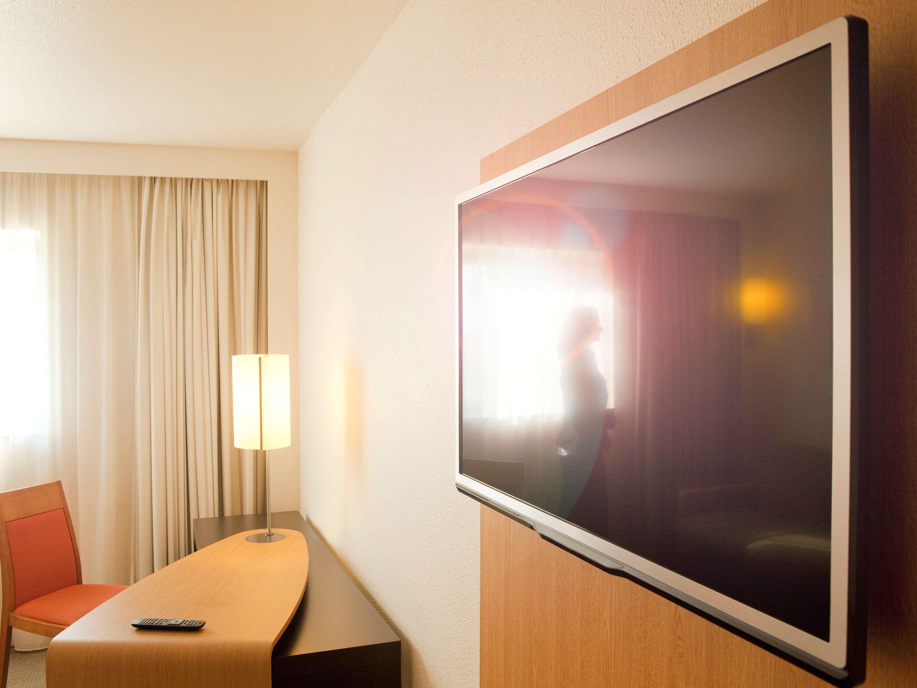 Novotel Atria Nimes Centre Kültér fotó