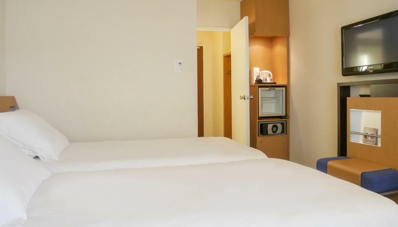 Novotel Atria Nimes Centre Kültér fotó